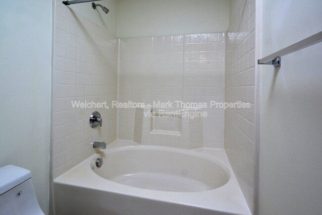 Building Photo - 1326 Holly Grove Way