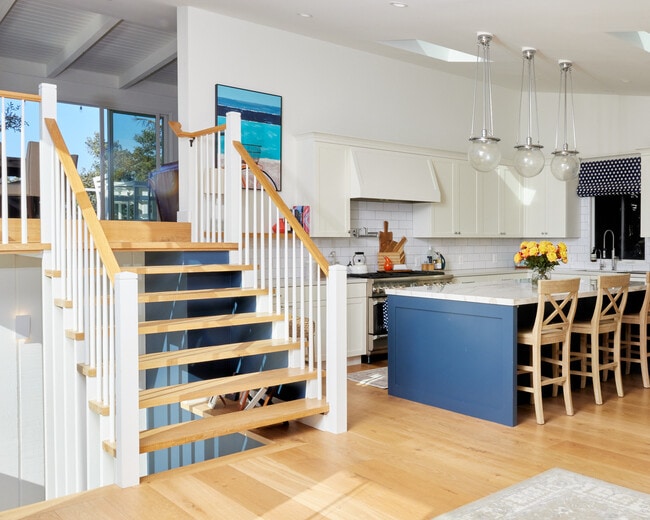 Building Photo - 14 Westwind St