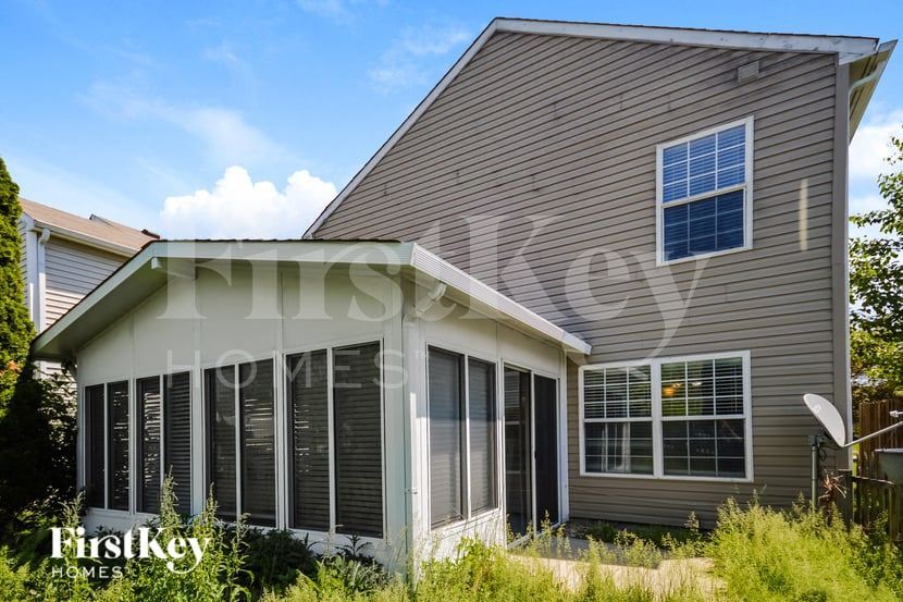 Building Photo - 4824 Ossington Ct