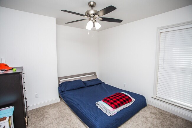 Building Photo - 816 North 4th Street