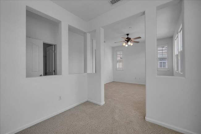 Building Photo - Upgraded 2BD/2BA Condo Near Empire Ranch G...