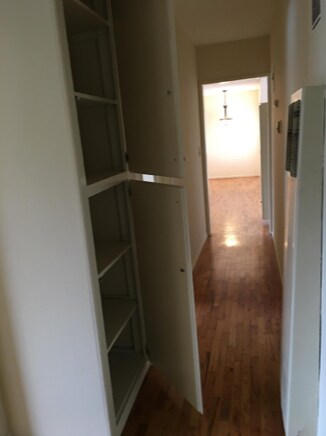 Linen Closet - 122 S Buena Vista St