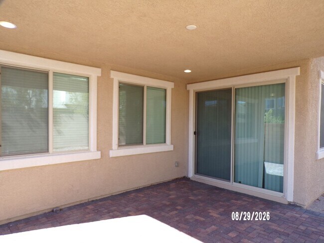Building Photo - 1051 Whitworth Ave