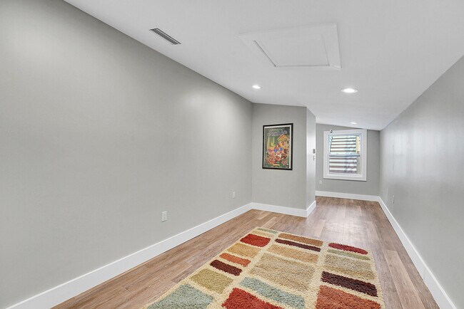 Building Photo - 600 Xanadu Pl