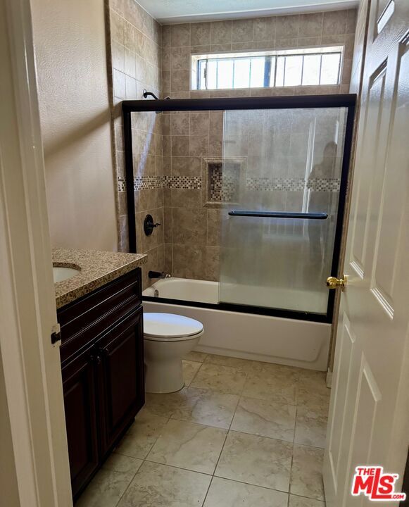 Building Photo - 1616 W 206th St