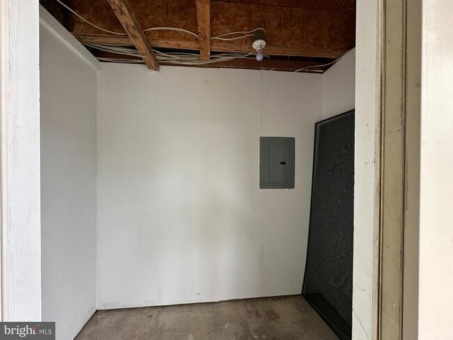 Building Photo - 507 Gregorys Way