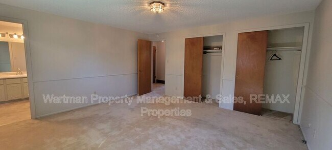 Building Photo - 6853 Duke Dr