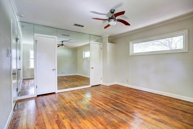 Building Photo - 4415 Merwin St