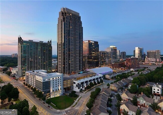 Building Photo - 270 17th St NW