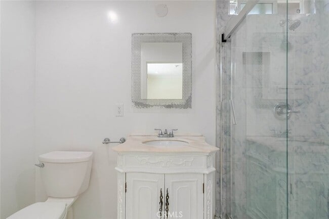 Building Photo - 11246 Saticoy St