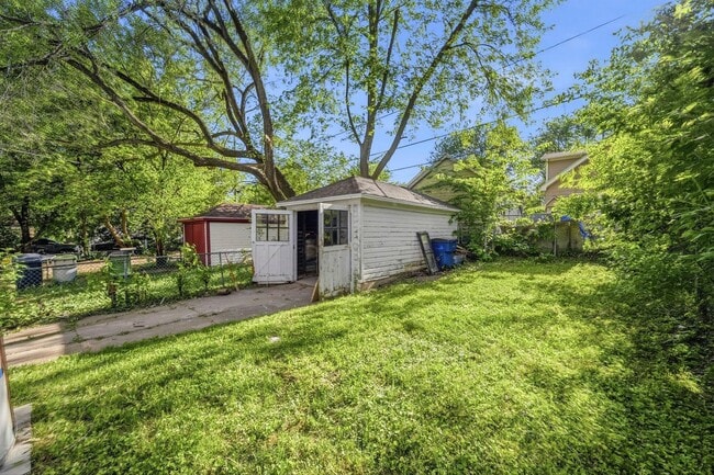 Building Photo - 2419 N 53rd St