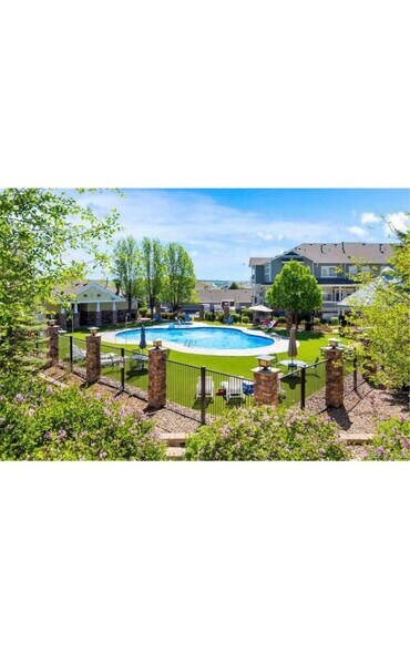 Building Photo - 9362 Amison Cir