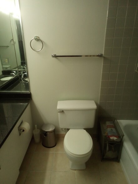 Building Photo - 405 N WABASH