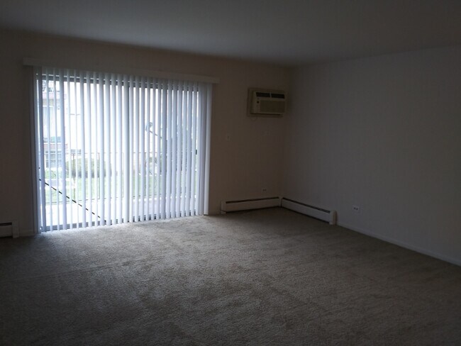 Building Photo - 530 N Mill Rd