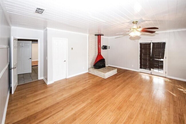 Building Photo - 5075 Winters Chapel Rd