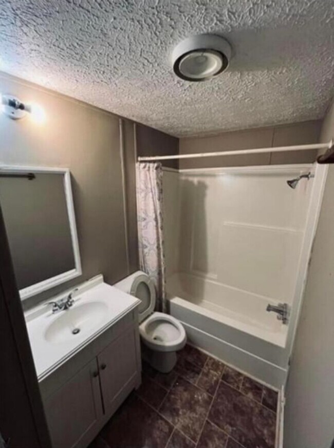 Building Photo - 2 Bed 2 Bath MH For Rent