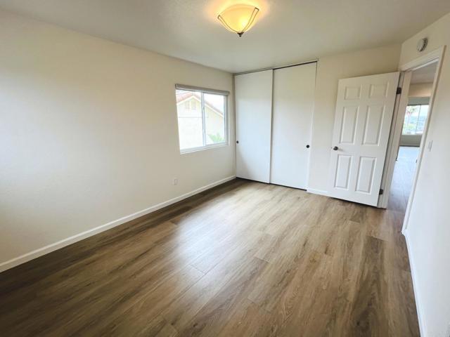 Building Photo - 1420 Tres Hermanas Way