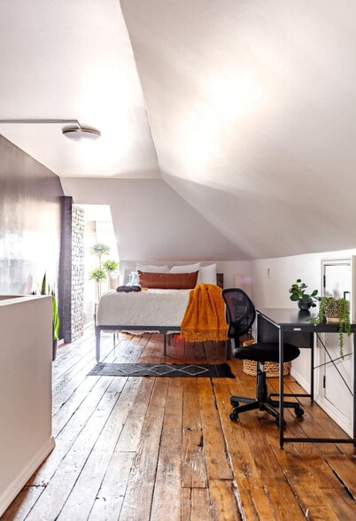 Building Photo - 575 1/2 City Park Avenue-SI ID1265634P