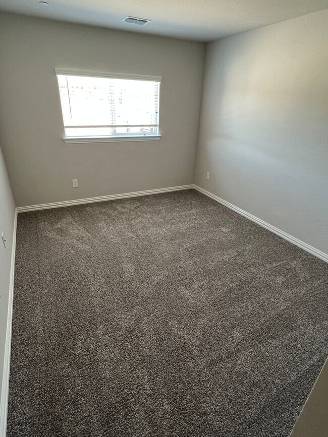 3rd Bed - 1232 Alamo Dr