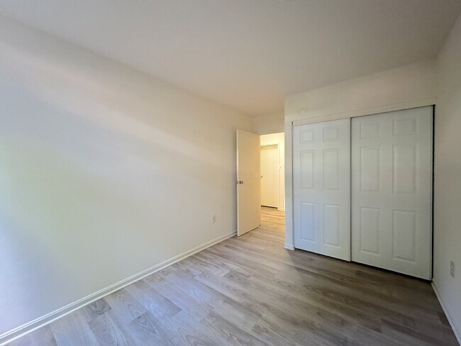 Building Photo - Comfortable Annandale Home with Functional Layout and Outdoor Space