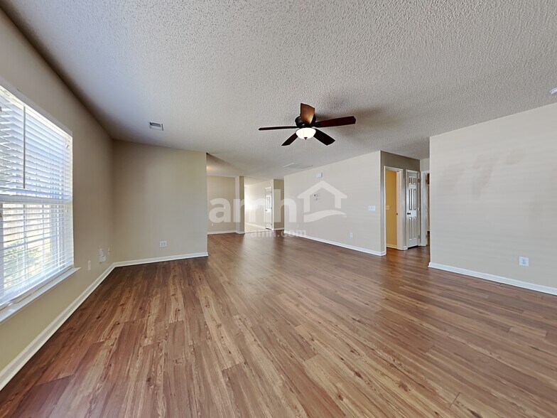 Building Photo - 156 Wildberry Ln