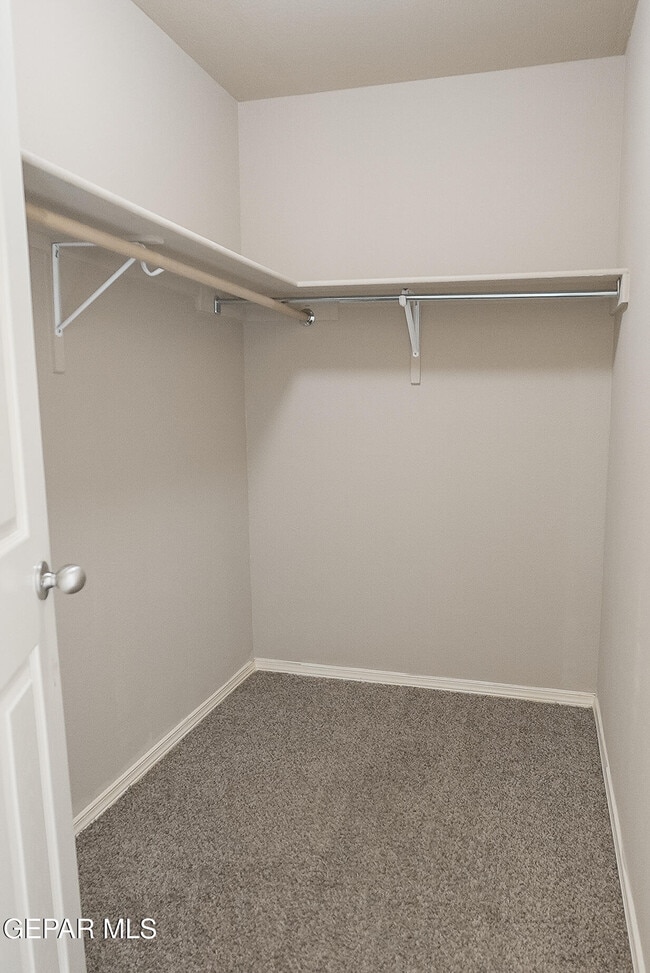 Building Photo - 12873 Hueco Mine Dr