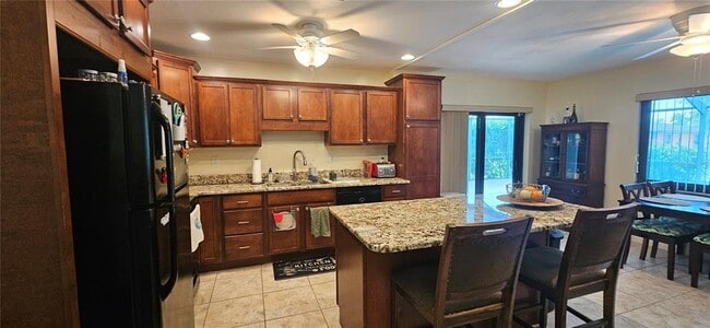 Building Photo - 1823 SE 15th St