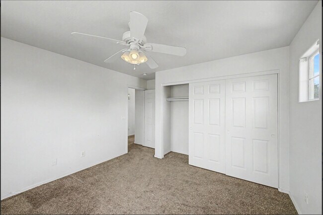 Building Photo - 542 E Bartlett Way