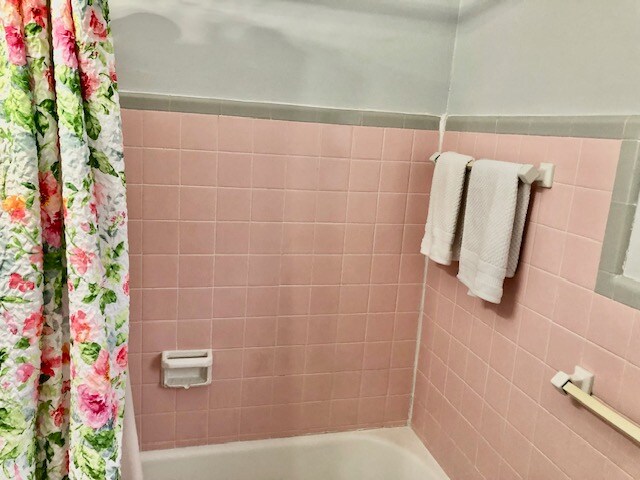 Building Photo - 519 Colfax Dr