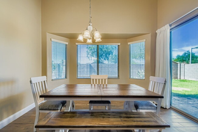 Building Photo - 46108 W Morning View Ln