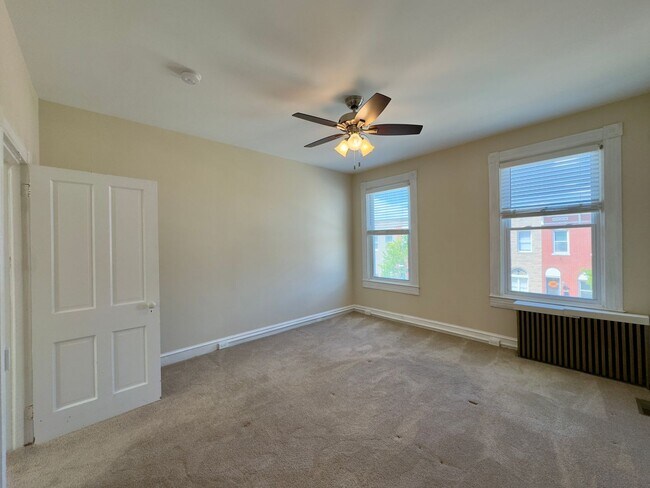 Building Photo - Charming 2Bed/1Bath Townhome in Highlandtown, Baltimore, MD!