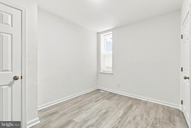 Building Photo - 1319 N 55th St