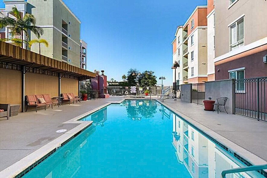Building Photo - 3750 Santa Rosalia Dr