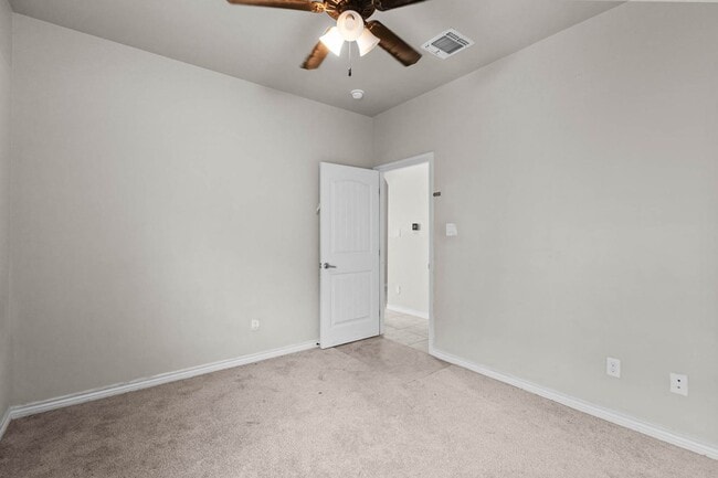 Building Photo - 1645 Palo Duro Dr