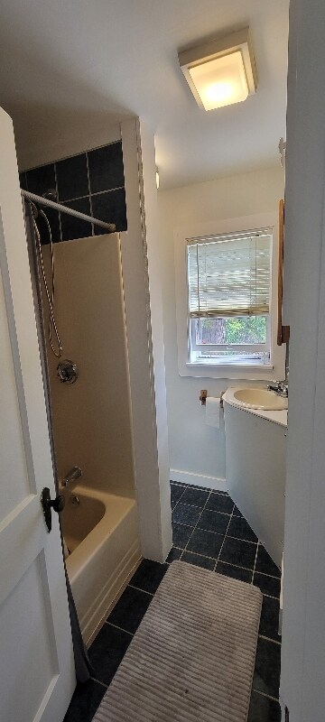 Building Photo - 361 Lakeside Ave