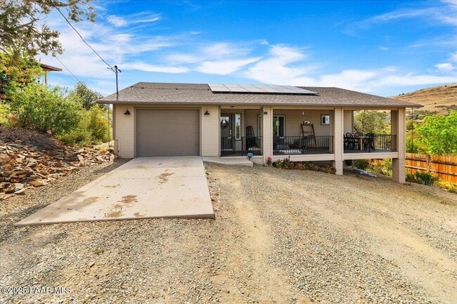 Building Photo - 1720 N Topaz Rd