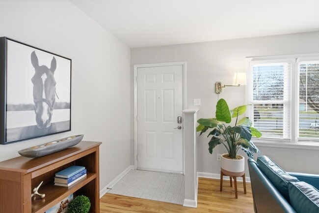 Building Photo - 2609 Wee Wynd