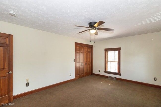 Building Photo - 559 Wadsworth Rd