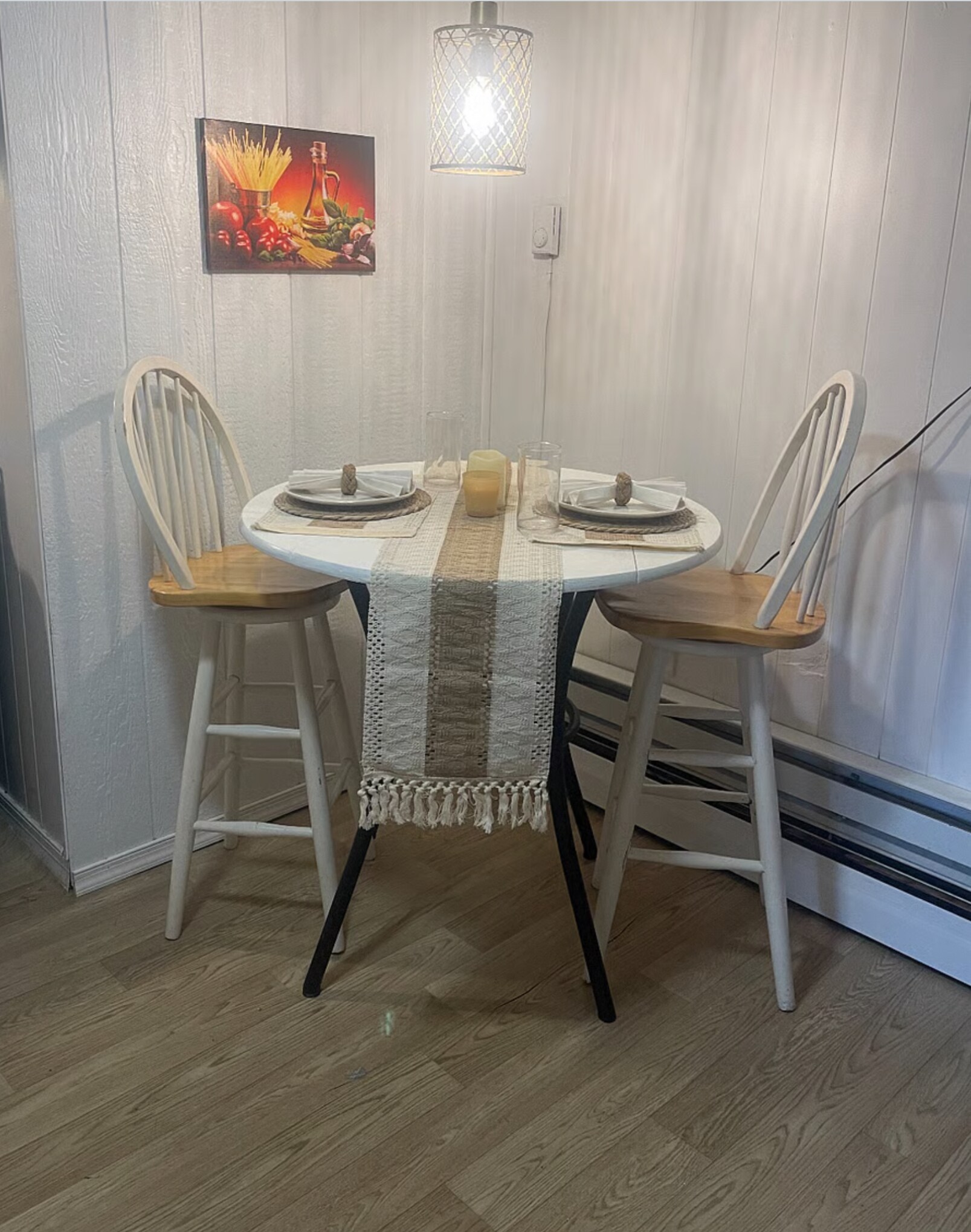 Breakfast nook - 1101 7th Ave