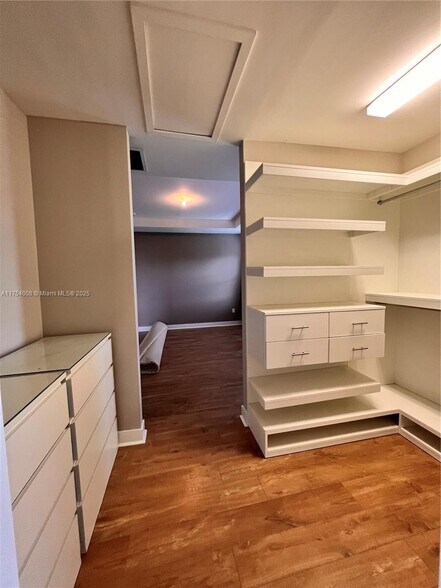 Building Photo - 16002 SW 136th Way