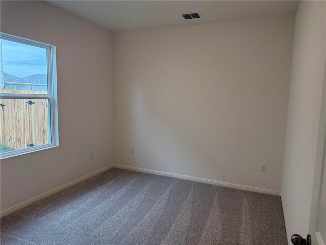 Building Photo - 417 Wedemeyer St