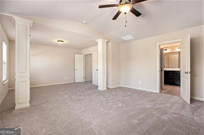 Building Photo - 2426 Bellyard Dr