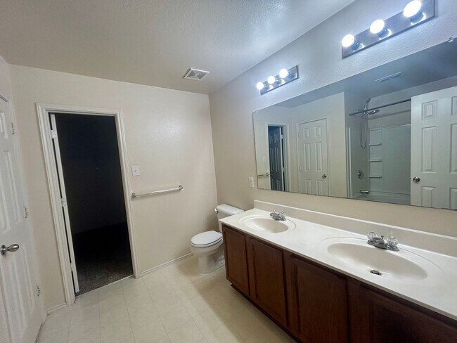 Building Photo - House for Lease in Frisco area -- 3 Bedrooms/3 Baths