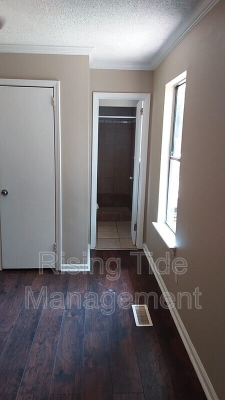 Building Photo - 8512 Cedar Bark Cir