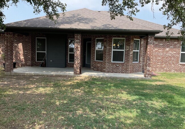 Building Photo - 5104 Charles Lp