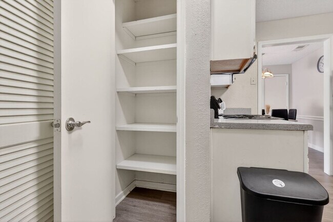 Building Photo - 50 Northtown Dr