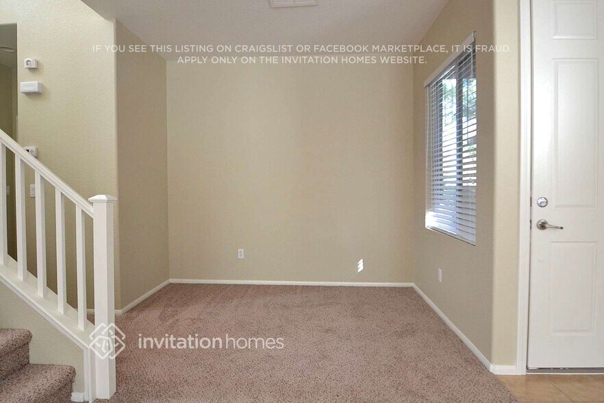 Building Photo - 10527 Laurelwood Lake Ave