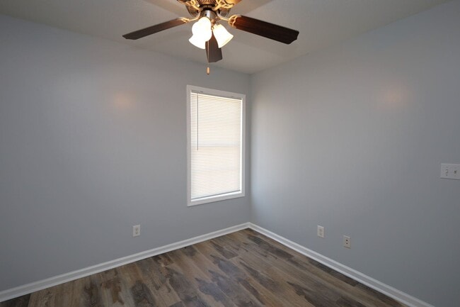 Building Photo - 1732 Eli Pl