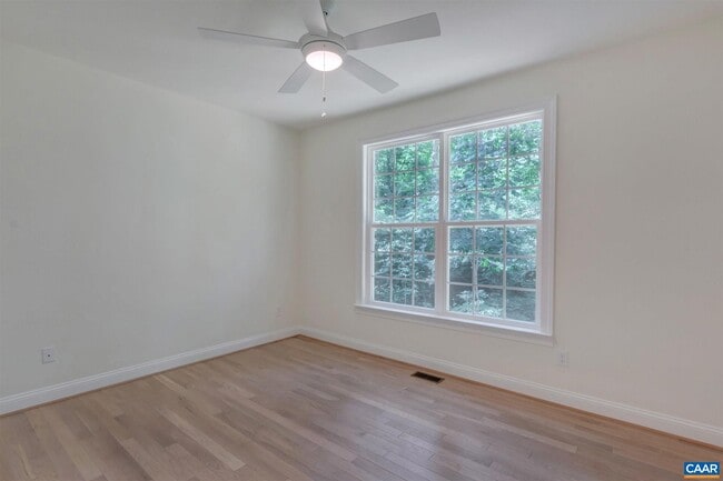 Building Photo - 312 Jonquil Rd