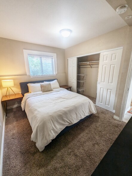 Building Photo - 3401 E 15th Ave